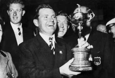 British captain Dai Rees holding Ryder Cup after beating US Lin- 1957 Old Photo