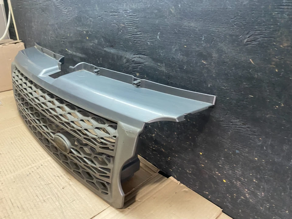 Parrilla deportiva Land Rover Range Rover 2006 a 2009 V2869 DG Foto 2 de 4