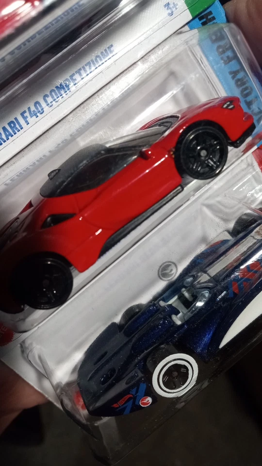 Hot Wheels 2025 Ferrari SF90 Stradale Ferrari Logo Error Red #191 F40, & TH Chev - Image 4 of 4