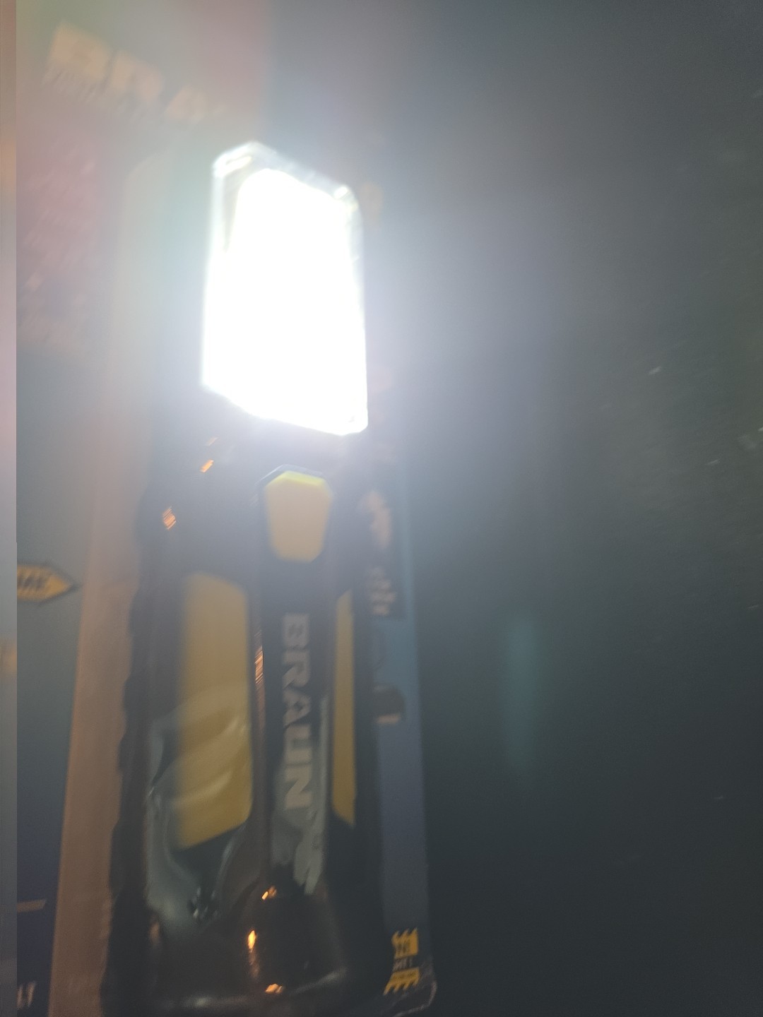 Folding LED Work Light Portable Mechanic Car Workshop Flashlight Magnetic 250 lm