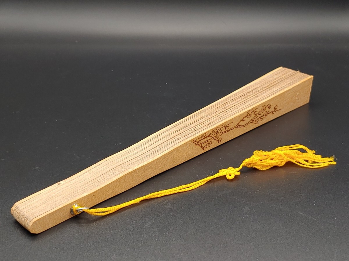 高档檀香木雕礼品扇仕女宫乐图锦盒Antique Chinese Sandalwood Hand