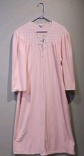 Vintage Vanity Fair Long Pink Nightgown Velour Embroidered Housecoat Pockets Zip