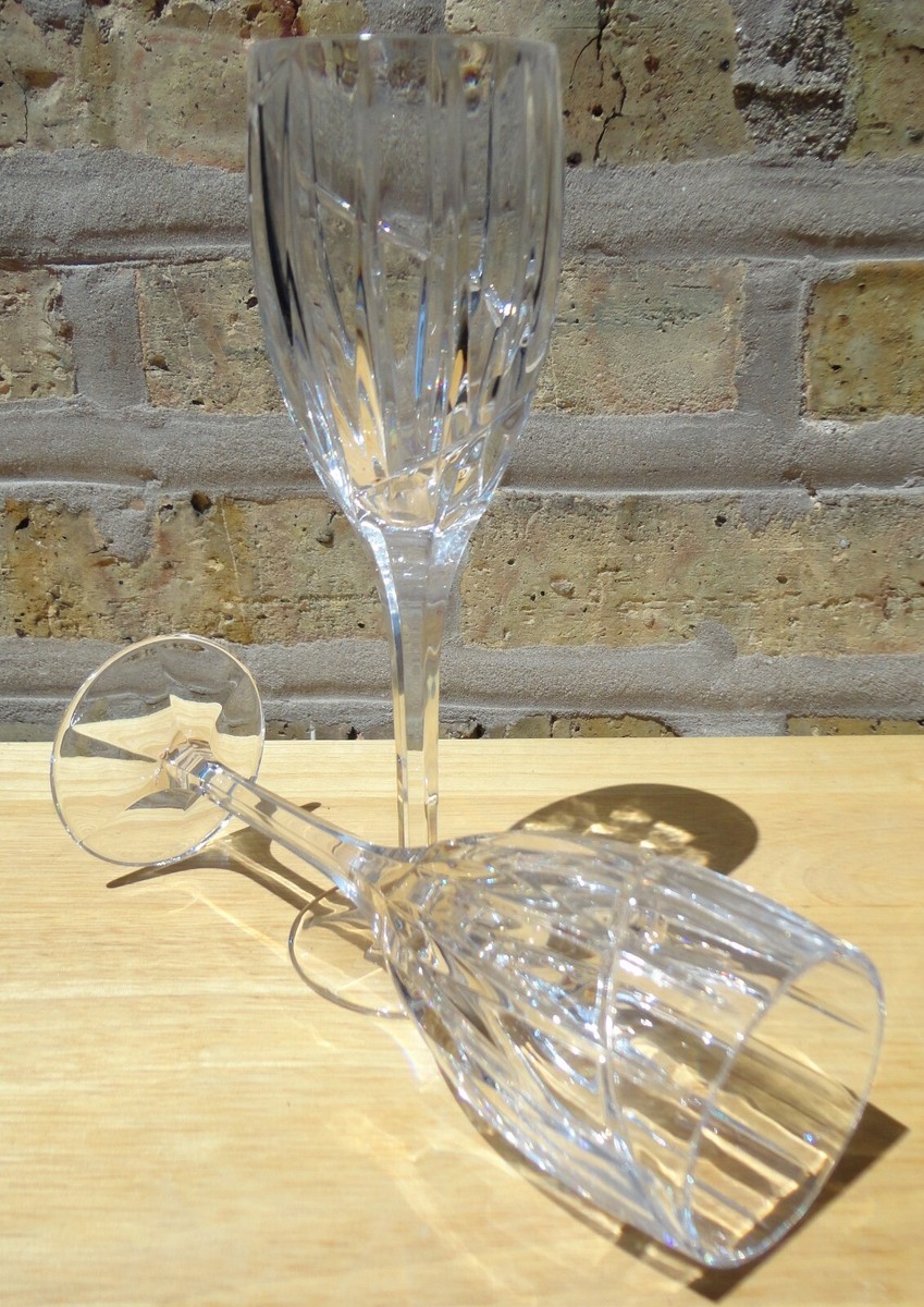 Set of 2 MIKASA UPTOWN Wine Glasses Vertical and Swirl Cut