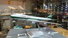 Inflight WB-747-2-028P Cathay Pacific Boeing 747-200 VR-HIA Diecast 1/200 Model