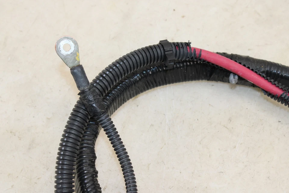 Cable de batería positivo Pontiac Solstice 2006-2009 2,4 L 15807746 OEM ME30 Foto 4 de 4