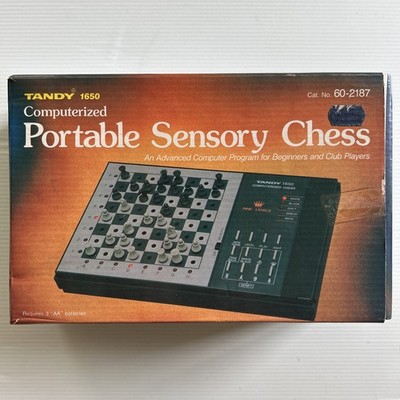 TANDY 1650 (Cat. No. 60-2187) - COMPUTERIZED PORTABLE SENSORY CHESS (1985)