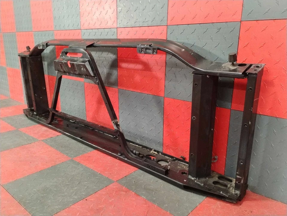 Camión GM Silverado 1500 2003-2007 5,3 radiador desenrollable soporte vertical OEM Foto 3 de 4