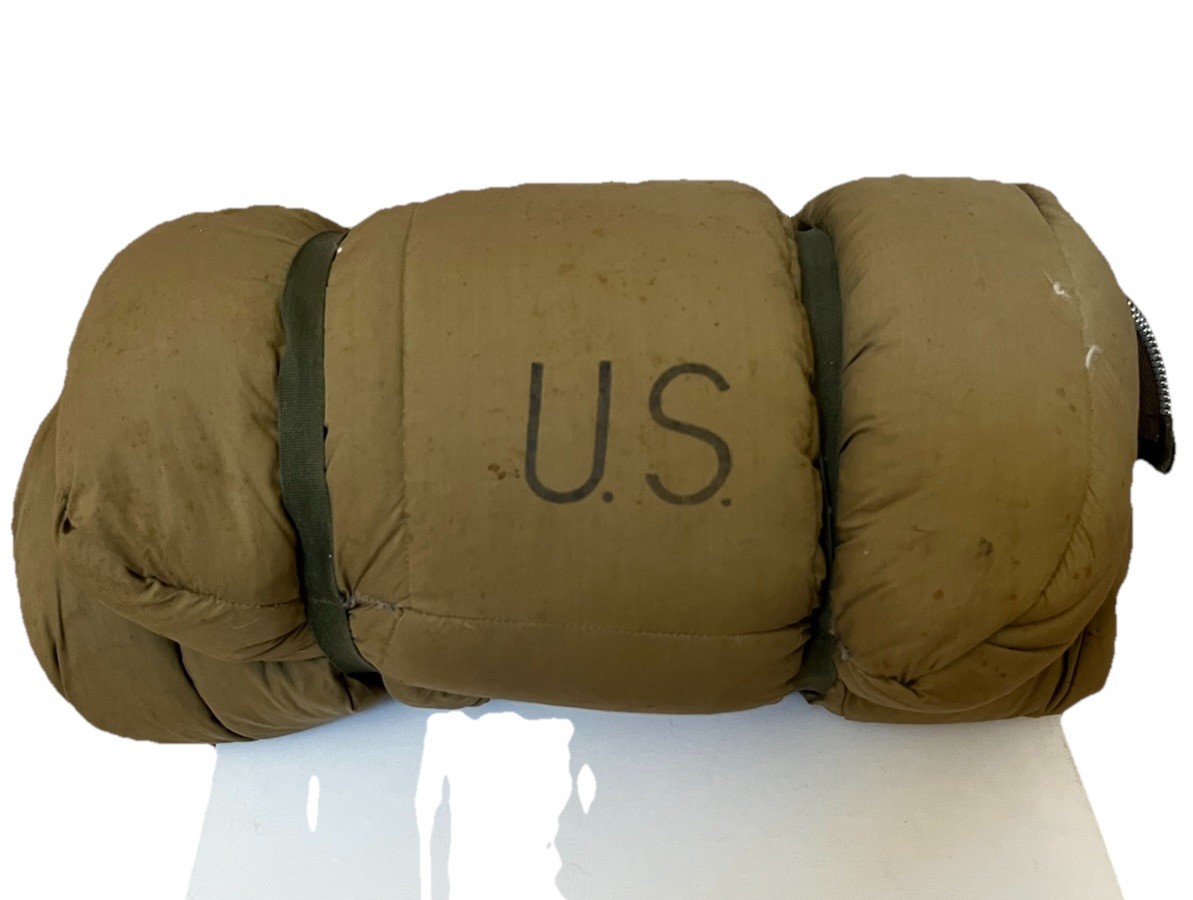 US MILITARY MOUNTAIN/ARCTIC SLEEPING BAG - M-1949 - WITH COVER