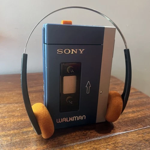 VINTAGE Sony TSP-L2 Walkman w/ Sony MDR-006 Headphones - Guardians Of The Galaxy