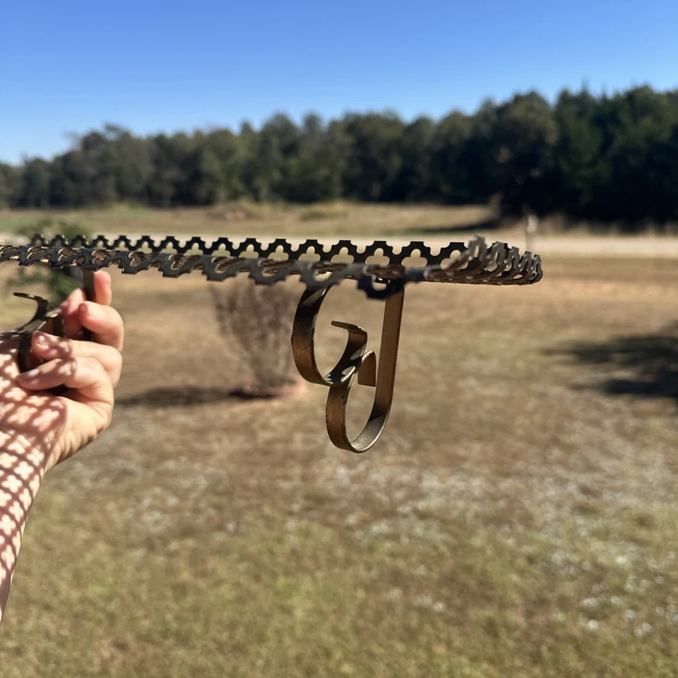 Vintage MCM Rustic French Country Punched Metal White Wall Shelf Clover Design - Image 4 of 4