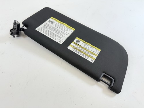2014 - 2020 Jeep Grand Cherokee Left Driver Side Sun Visor Illuminated Black OEM - Picture 7 of 9