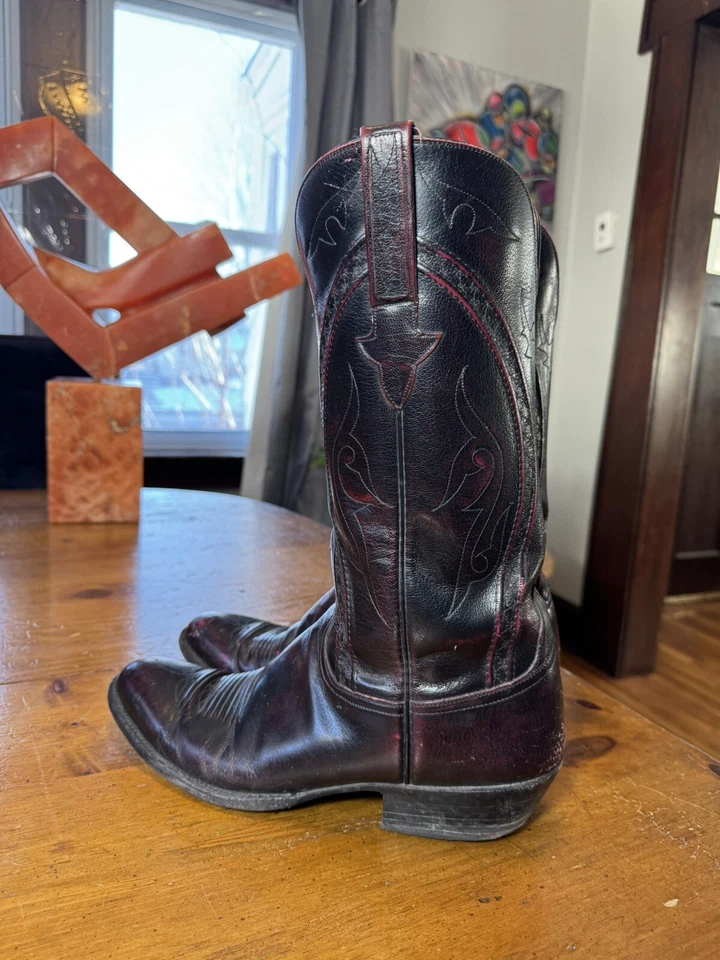 Vintage Lucchese Boots Distressed Black Cherry Men's Size 11 B French Toe USA - Image 3 of 4