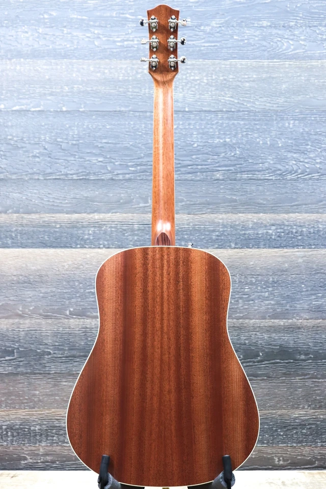Godin Metropolis Natural RN GT EQ "B-Stock" Dreadnought Acoustic El. Guitarra con bolsa Foto 3 de 4