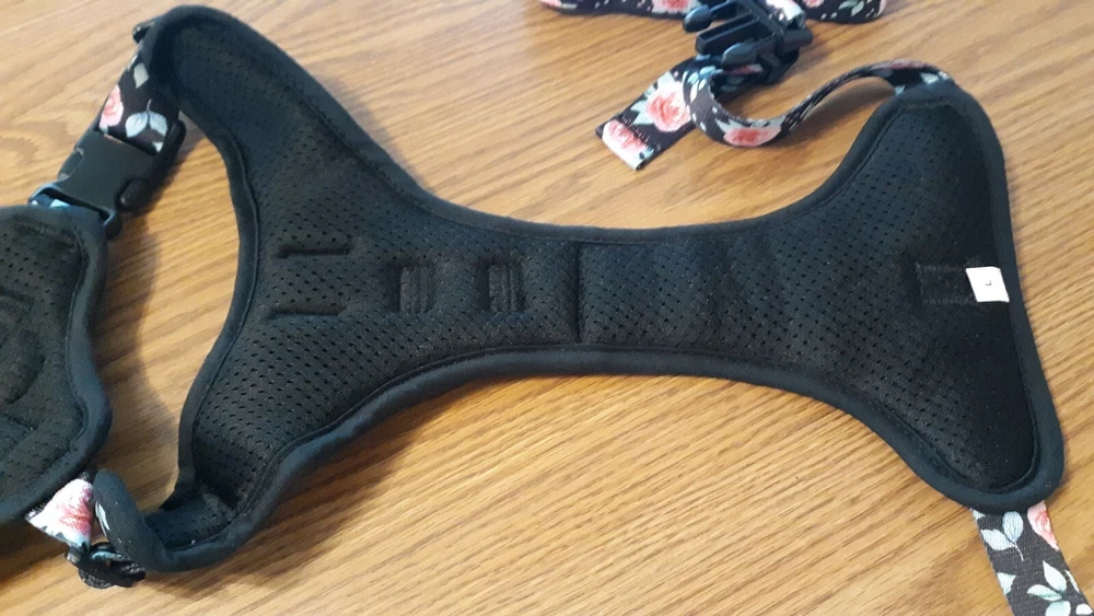 Dog Harness Size Large with walking Leash Black with Roses new
