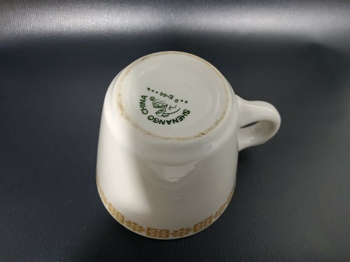 Taza de café Gold Daisy Shenango T-34 Daisy Dot Flower restaurante descontinuada - Imagen 3 de 5