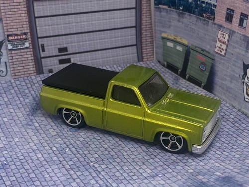 2022 hot wheels f case #104/250 TOON'D '83 Chevy Silverado 2022 hot wheels f case #104/250 TOON'D '83 Chevy Silverado