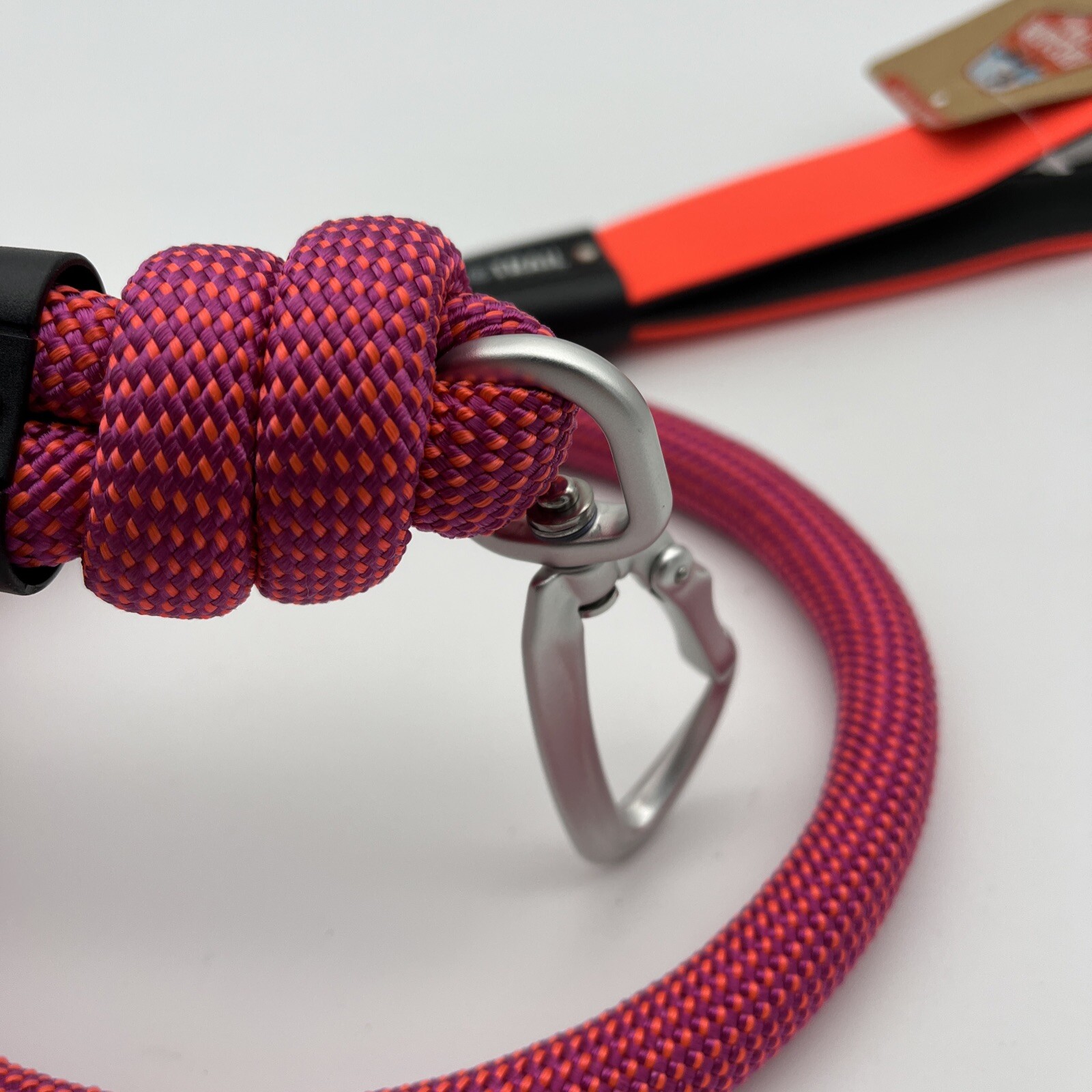 New w/ Tags Arcadia Trail Paracord Durable Nylon Dog Leash 4 ft Pink