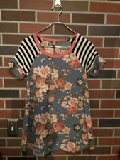 Boutique Emerald Sz Small Textured Floral Stripe Knit Blouse Cute 