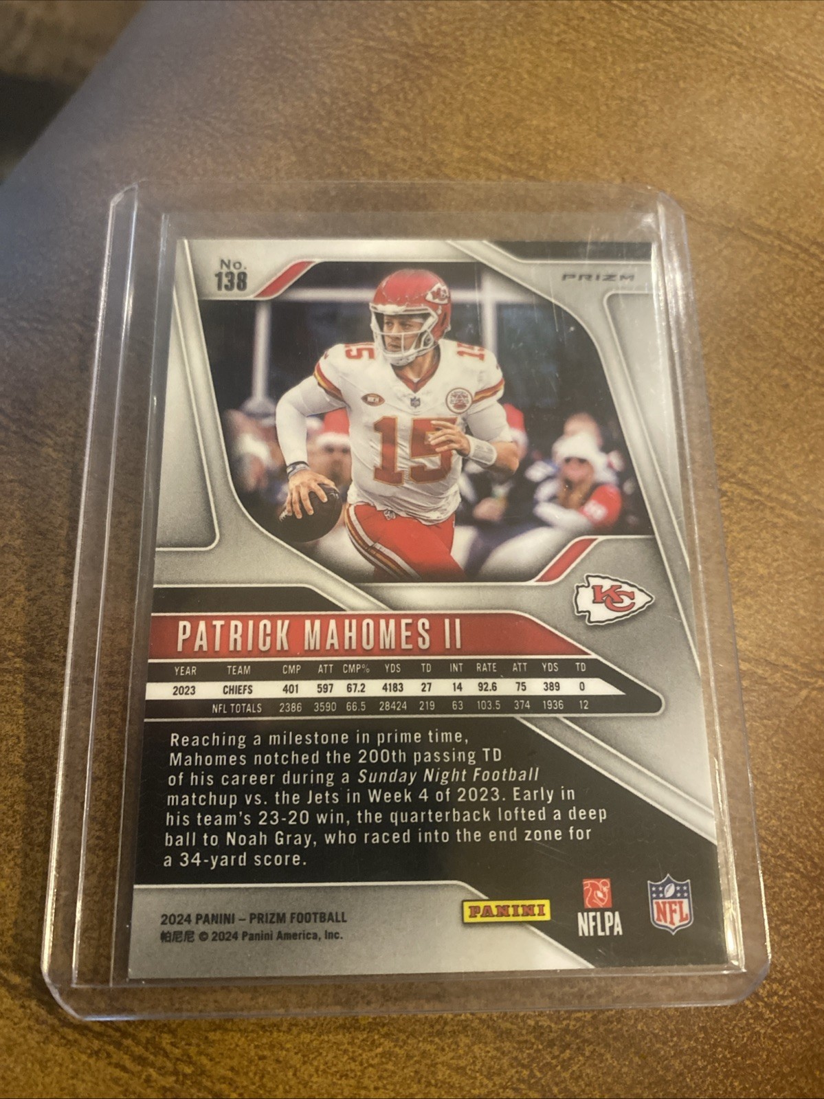 2024 Panini Prizm Patrick Mahomes II Pink Wave view 3