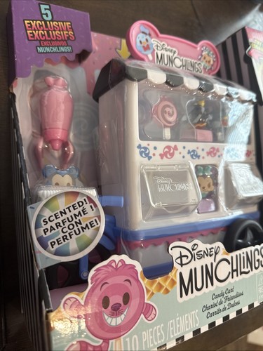 Disney Munchlings Candy Cart Juego NUEVO En Caja Mickey Minnie Dumbo Cheshire - Imagen 2 de 4