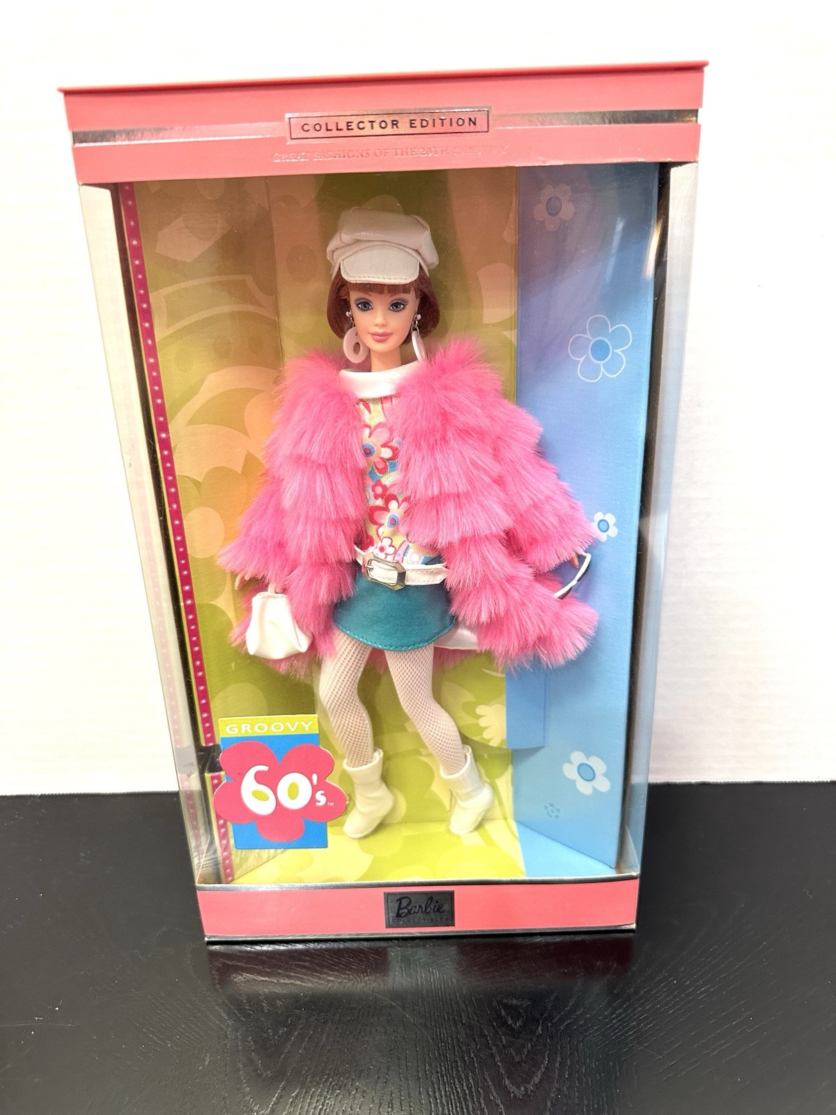 Barbie Groovy 60s Collector Edition 2000 Mattel Fashion Doll