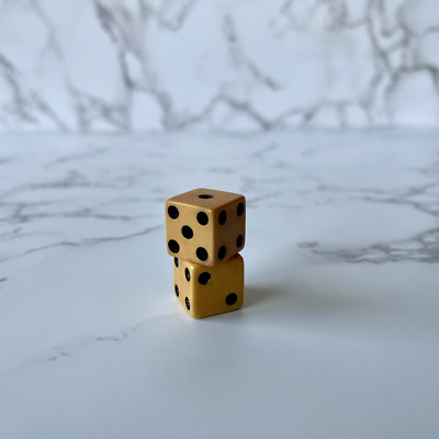 Vintage Bakelite Butterscotch Color Dice, Tested, Collectible, Nice Deep Color!