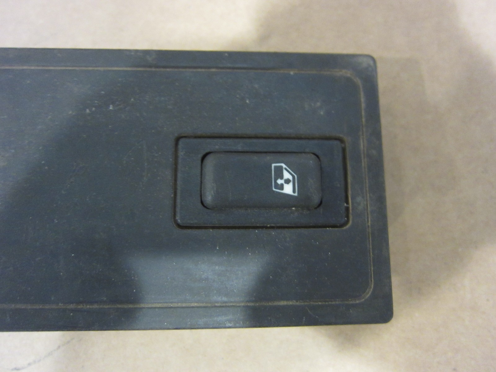 Ferrari 512 M/TR. Rh Interior Door Handle W/Switch/Cable. Part# 63410600
