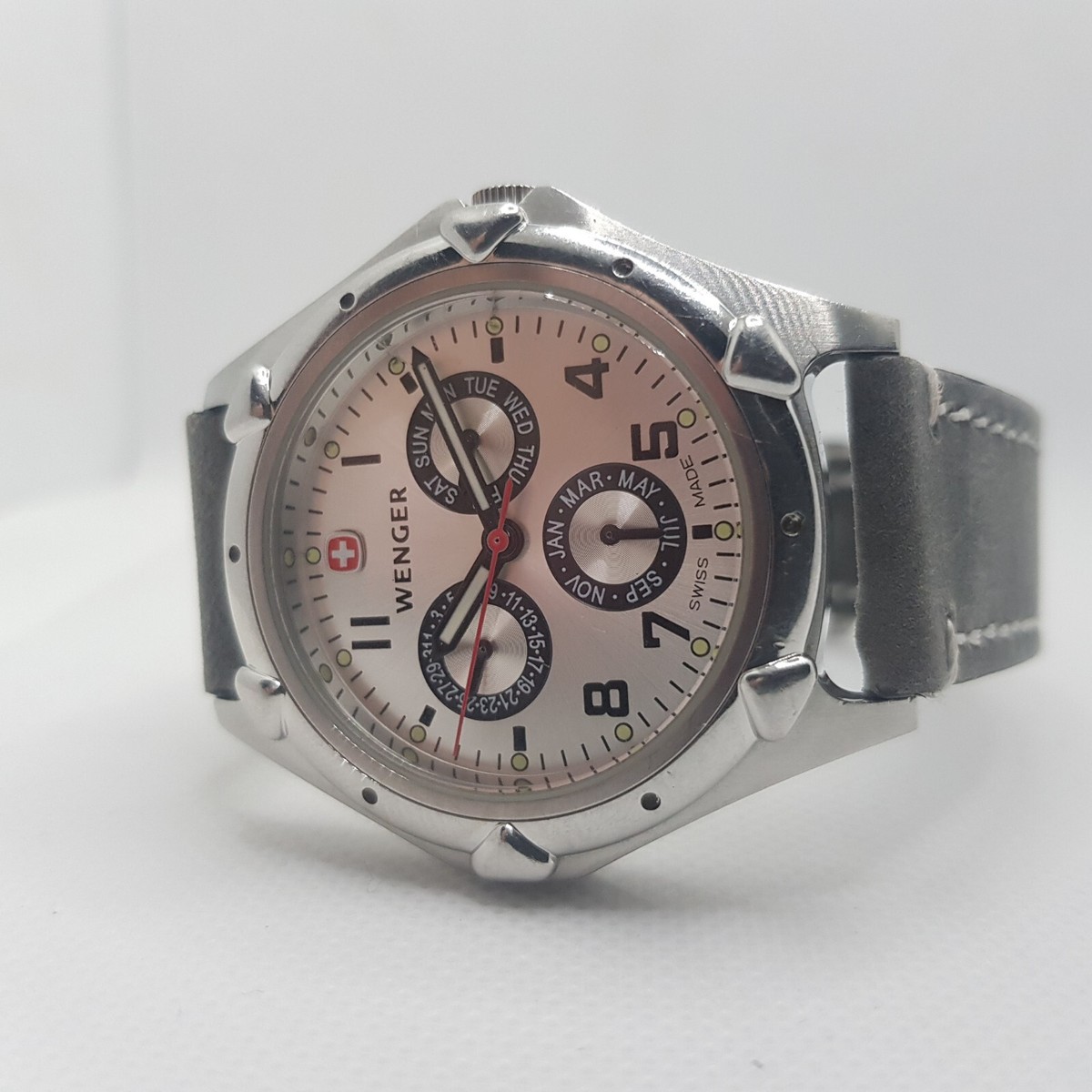 WENGER 7313x / Swiss men's wristwatch/Mineral Crystal, WT-100m