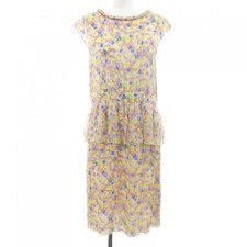 Authentic CHANEL P40222V29010 Dress #230-000-515-9962