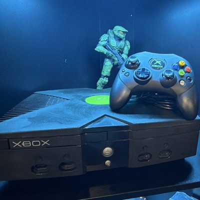 Microsoft Xbox Original Home Console Black NTSC-U/C 8GB 480p DVD w/ Controller
