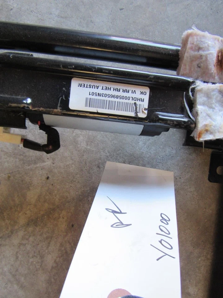 2012 2013 Hyundai Equus right passenger REAR BACK seat power track motor frame — 第 4/4 张图片