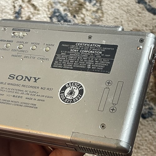 Sony MZ-R37 MD Digital Minidisc Player/ Recorder - Turns On Read Description - Picture 10 of 19