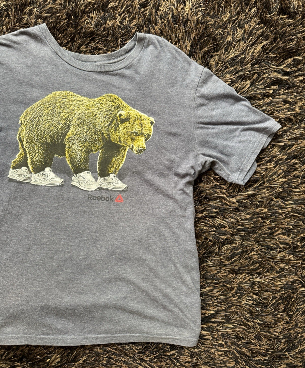 Reebok Men's  Grizzly Bear W/ Tennis Shoes T-shirt Size Medium Blue Crew Tee thumbnail 3