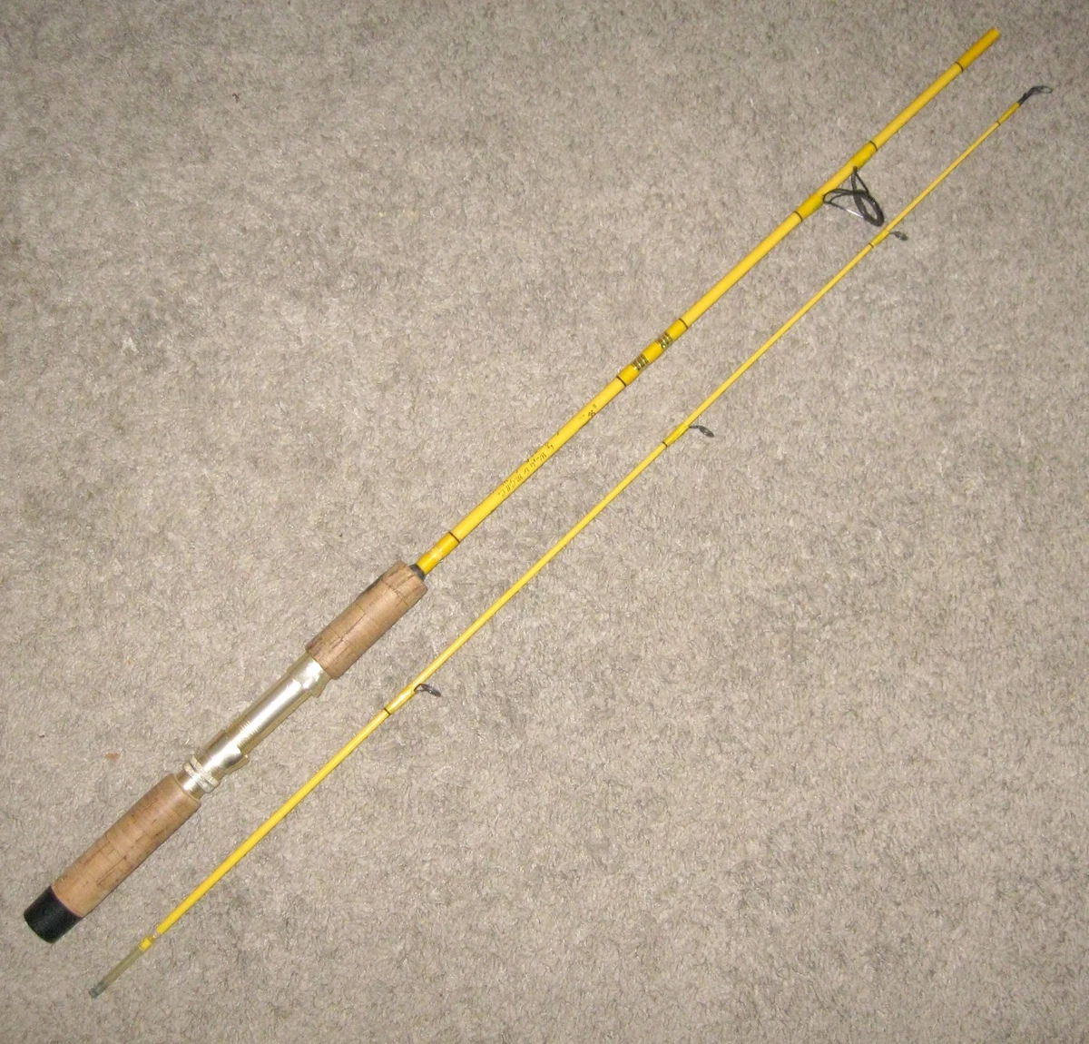 Eagle Claw Feather Light FL 204 dos piezas 5' varilla giratoria Wright & McGill