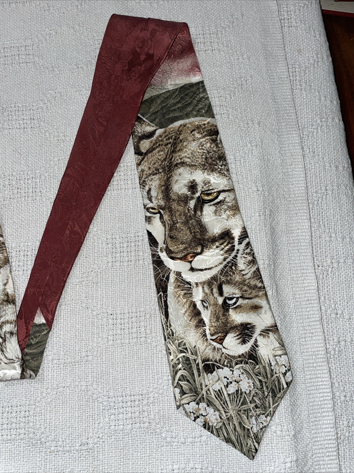 The Greenwich Workshop “Cougars" Dress Tie Mens Size 55” Tan Cougar Motif Party thumbnail 4