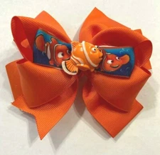 Beautiful Finding Nemo inspired hair bow for girls. 