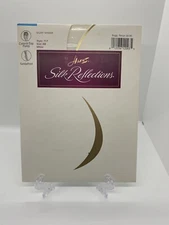 Hanes Silk Reflections Pantyhose Style 717 Pearl Size AB