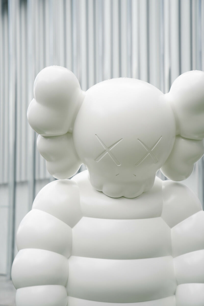 KAWS What Party - White 2020 NEW certified authentic KAWS What Party - White 2020 NEW certified authentic