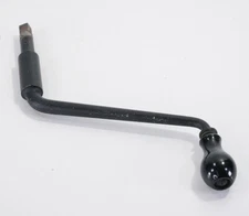 BELL & HOWELL CRANK FOR EYEMO, EARLY BLACK/221885