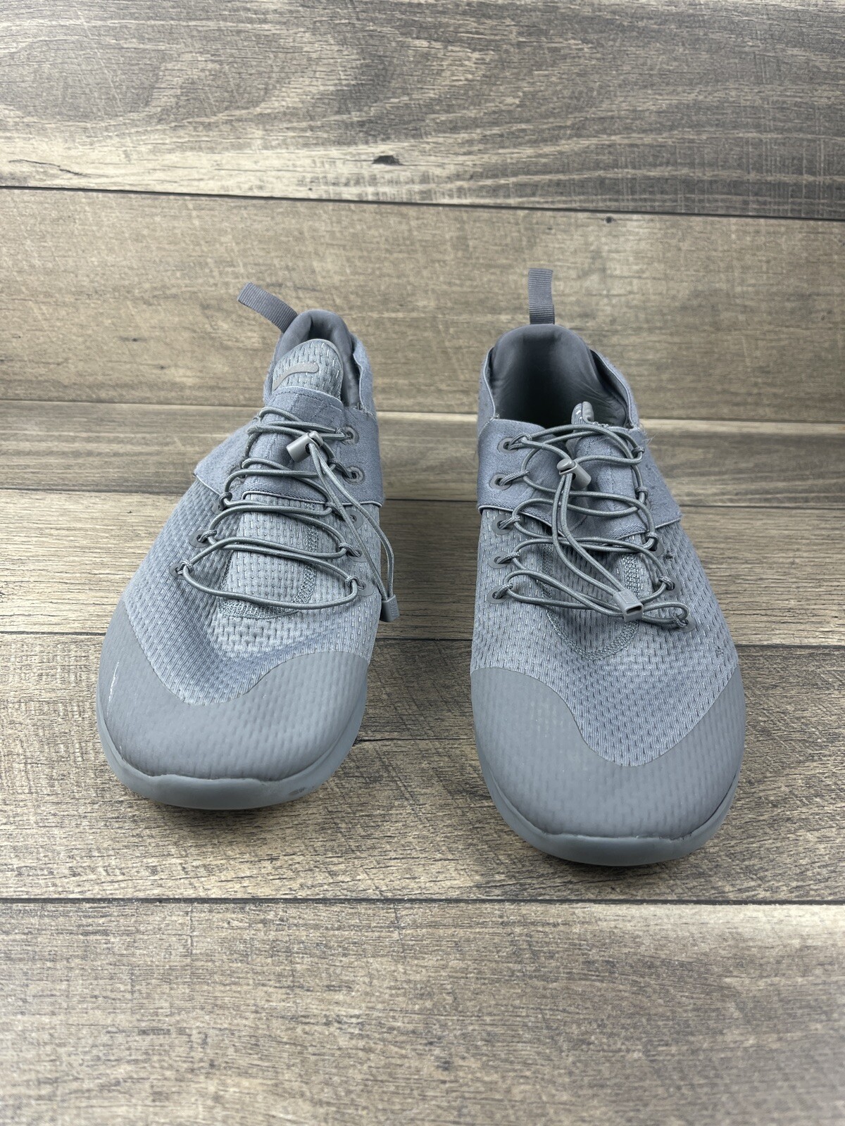 nike free rn commuter grey