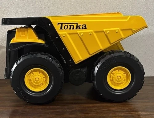 Tonka Steel Classics Toughest Mighty Dump Truck Yellow & Black 2012 19in