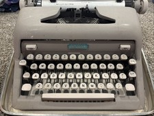 1940s  Royal Heritage Vintage Portable Typewriter with tweed carrying case thumbnail