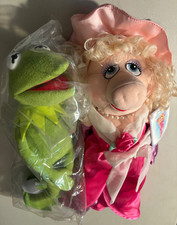 Jim Henson's Muppet Show Kermit The Frog  Miss Piggy Plush NEW