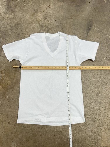 Vintage White V Neck T Shirt Soft Thin Medium Basic Undershirt A - Picture 6 of 8
