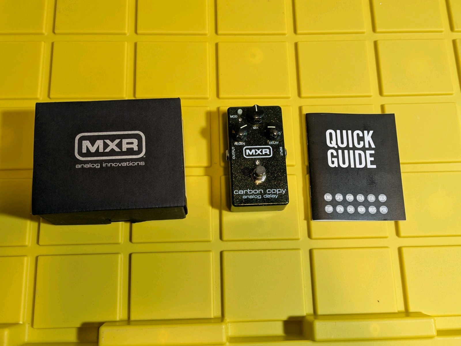 MXR Carbon Copy Analog Delay w/ box  - Excellent Condition