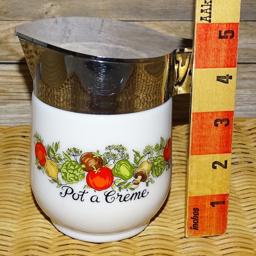 1970 Gemco Pyrex Corning Ware Corelle Spice of Life Pot a Creme Creamer Flip Top