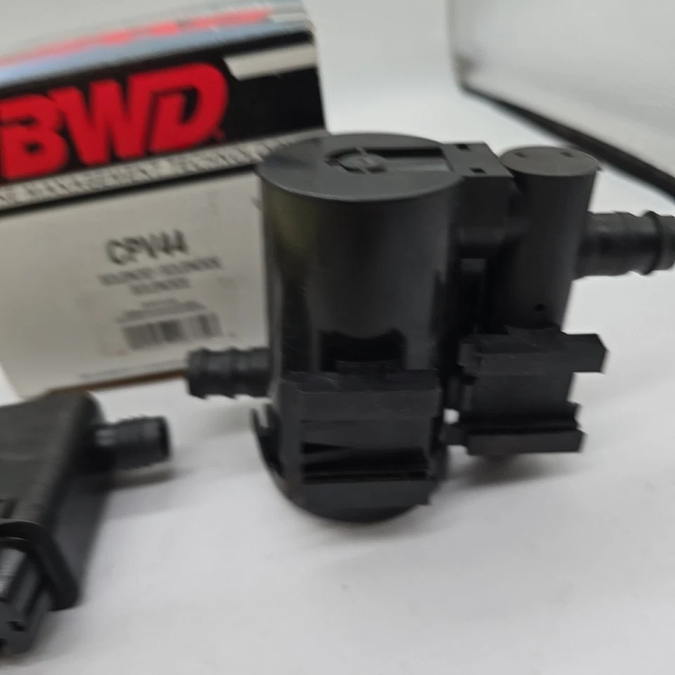 BWD EVAP Vapor Canister Vent Solenoid For Silverado GMC Sierra 1500 2500HD CPV44 - Image 3 of 4