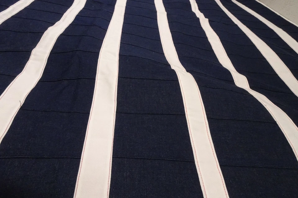 Edredón/edredón/manta de mezclilla hecho a mano/azul oscuro, blanco y rojo a cuadros 63" x 64" Foto 3 de 4