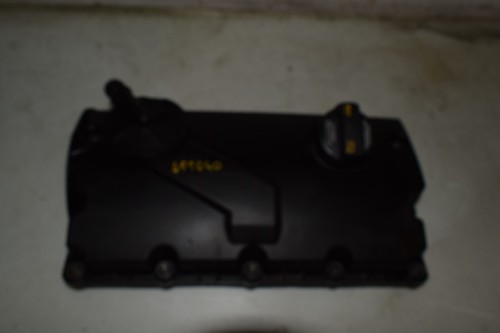 Zylinderkopf Ventildeckel VW Passat Golf Touran 1,9 2,0 TDI 038103475 451036