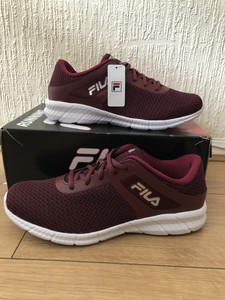 fila skip trainers